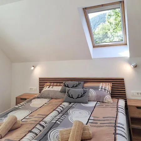 Zlati Rog クランスカゴーラ