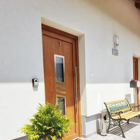 Zlati Rog Apartman *